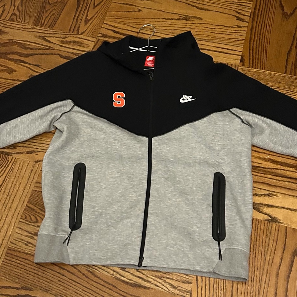Syracuse Football Men’s XL 2023 Team Issued Boca Raton Bowl Nike Tech